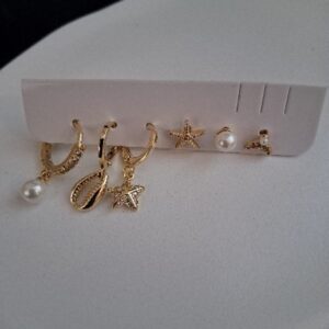 Set de Aretes Dorados Marinos con Perlas
