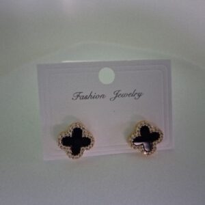 Aretes Dorados de Trébol con Detalles Brillantes